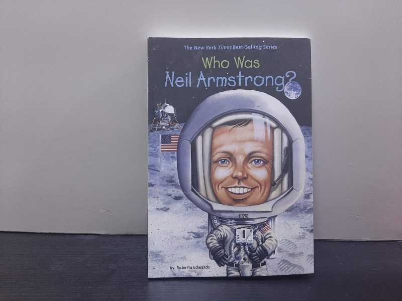 ?Who Was Neil Armstrong