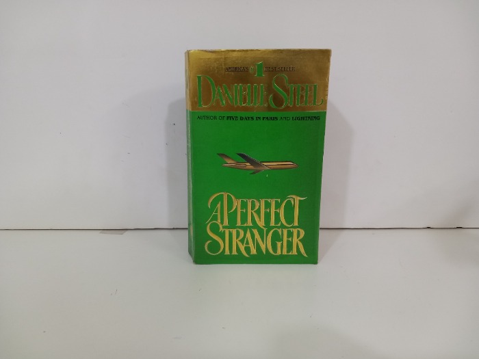 ApERFECL STRANGER
