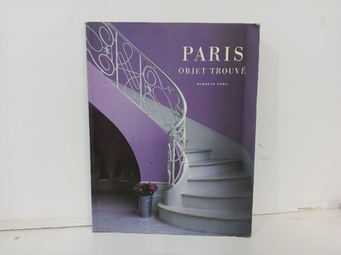 PARIS  OBJET TROUVÉ