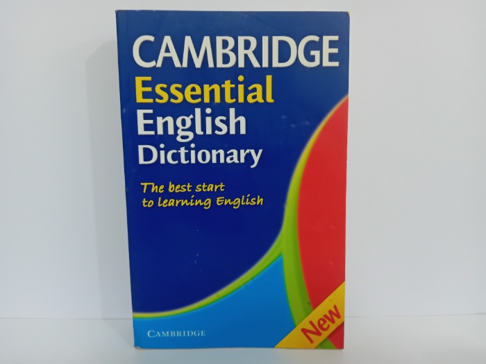 CAMBRIDGE Essential English Dictionary