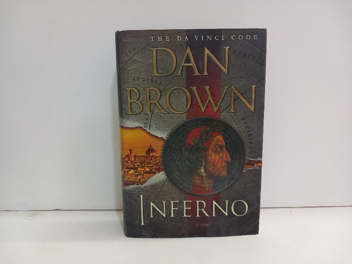 DAN BROWN